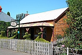 Westbury Gingerbread Cottages Pic 1 - Westbury Gingerbread Cottages Exterior