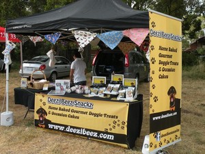 DEEZI BEEZ SNACKZ Pic 3 - Dog Event Stall