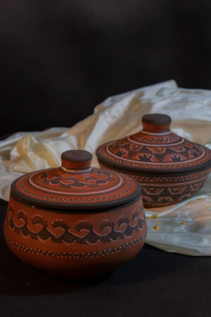 Akkaara Australia Pic 4 - HandPainted Serving Bowl