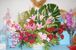 Younes Flowers Pic 5 - wonderfull arrangements