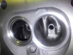 Regan Engine Reconditioners Pic 2 - Deshroud Valve Seats in Combustion Chamber