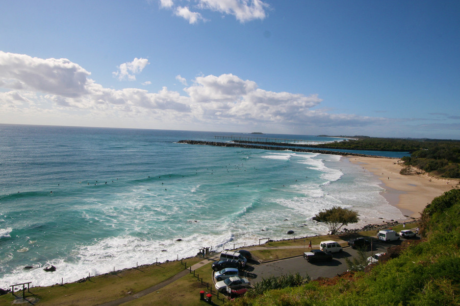 LJ Hooker Coolangatta Tweeds Pic 2