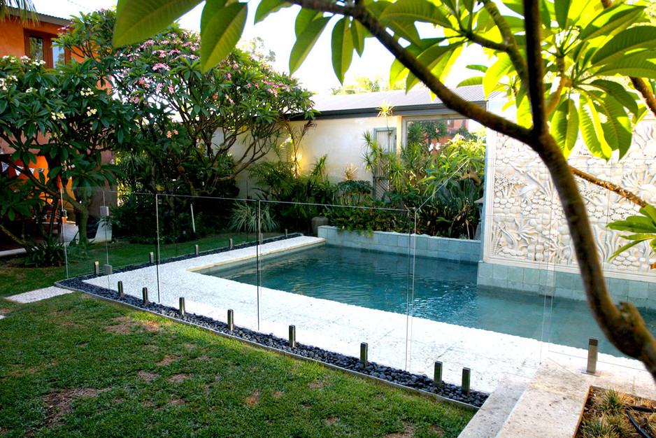 GR8 Glass Pool Fencing Pic 1