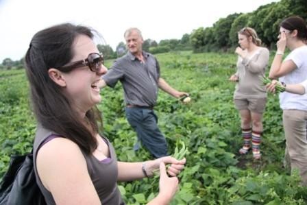 Foodscape Tours Pic 1 - Foodscapers get their hands dirty