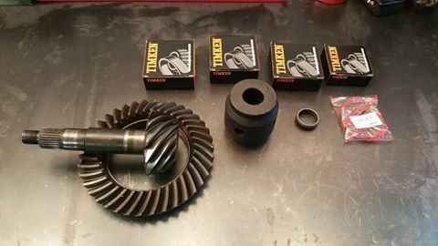 Mobile Diff Repairs Pic 1 - bearing kit a crush washer pinion seal a set of good 345 and a 28spline mini spool