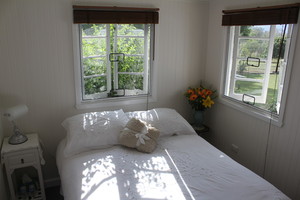 Kilkivan Country Bed and Breakfast Pic 3 - The Mudlo Room is a relaxed room with views to Mudlo Gap and an adjoining sitting room