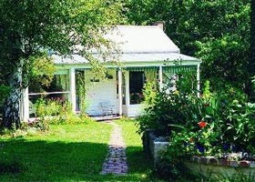 Argyle's In The Yarra Valley Pic 1 - Toolebewong Cottage