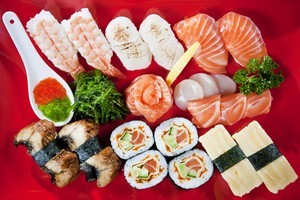 Sushi Wave Pic 1 - deluxe platter for two