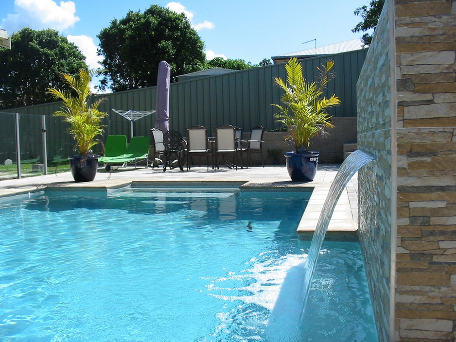 Northern Riverscapes Landscape Design & Constructions Pic 1 - Water feature and pool paving