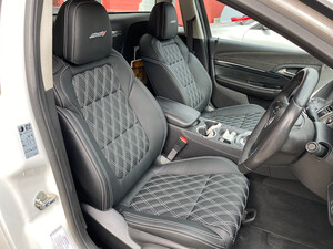 Cam's Leather Seats Pic 4