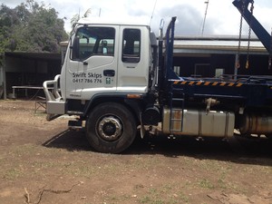 Swift Skips Gympie Pic 3 - New look skip truck