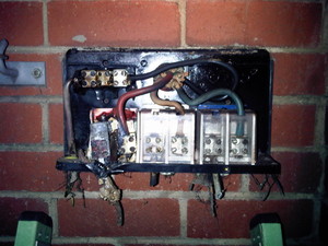 Lux Electrical Pic 4 - Before open