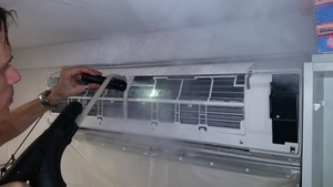 Air Con Hygiene Service Pic 5 - A detailed Clean deep through the evaporator fins where the dirt and mould congregates