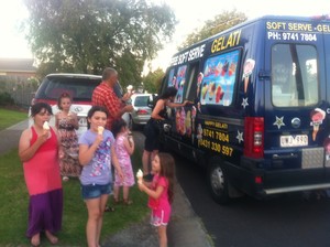 Happy Gelati Ice Cream Van Pic 2