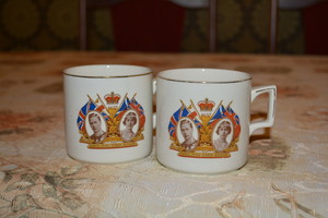 Wimmera Auctions Pic 5 - 1937 Coronation Cups Alfred Meakin