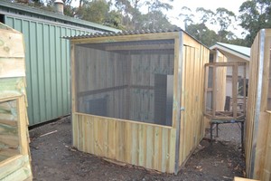 Paul's Outdoor Products Pic 5 - Bird Aviary Large