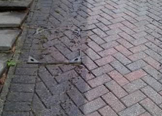 High Pressure Cleaning Sydney Pic 1 - driveway cleaning utilising pressure cleaning