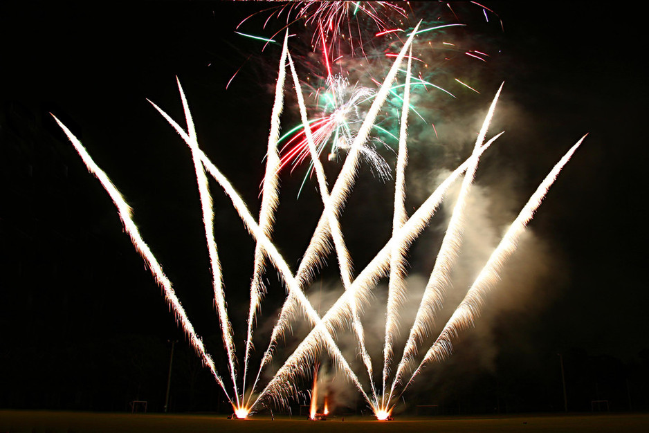 Aerial Pyro-Tech Fireworks Pic 1