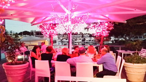 George's Paragon Seafood Restaurant Pic 2 - The lovely pink lights under the umbrellas at Georges Paragon outdoor pizza bar