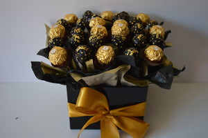 Charlies Chocolate Bouquets Pic 4 - httpscharlieschocolatescomau