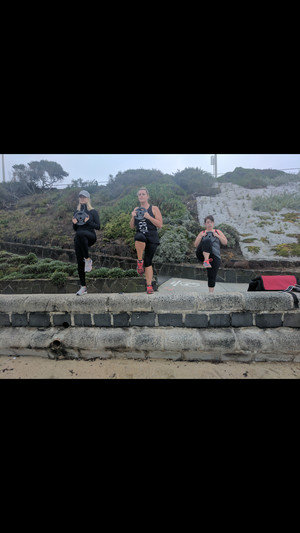 Purple Fitness Personal Training Pic 3 - Sunday morning beach bootcamp