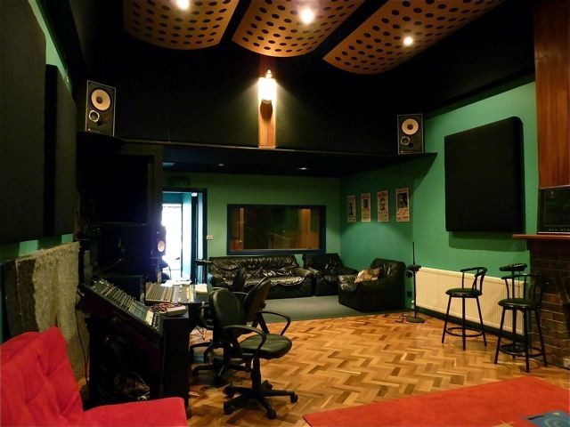 Redwood Recording Studios Pic 1