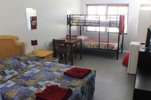 Innisfail Accommodation Centre Pic 4 - Family Room