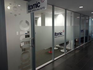 Itomic Melbourne Pic 2 - Itomic web specialists Outside our lovely offices