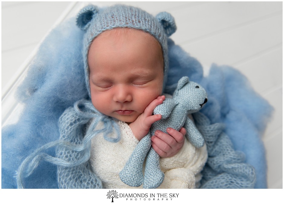 Diamonds in the Sky Photography Pic 1 - Newborn photo shoot in my home studio