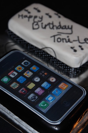 Torte And Sweet Cakes Pic 4 - iphone Cake