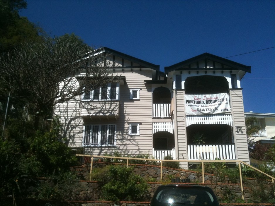 Tony Zimbardi Painting & Decorating Pic 1 - Old Queenslander After Painting