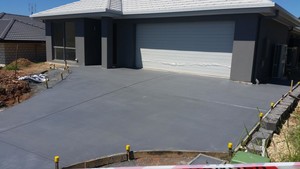 J and G Concreting Pic 3 - Blue Gum coloured oxide Concrete