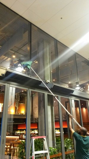 Dinder Services Pic 3 - Window Cleaning