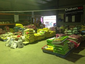 Widgee Rural Supplies Pic 4 - STOCK FEED HORSE FOOD DOG FOOD