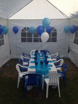 Suz Balloonz Pic 5 - We stock blue white and pink childrens chairs