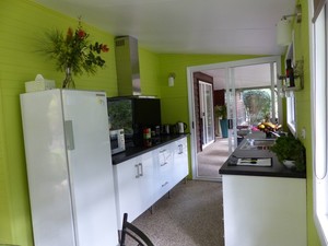 Eudlo Forest Retreat Pic 5 - Guests Kitchen