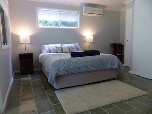 Eudlo Forest Retreat Pic 2 - Queen cabin room with Ensuite