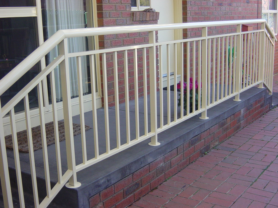 AMMI Balustrades Pic 1 - AMMI Aluminium Vertical Balustrades