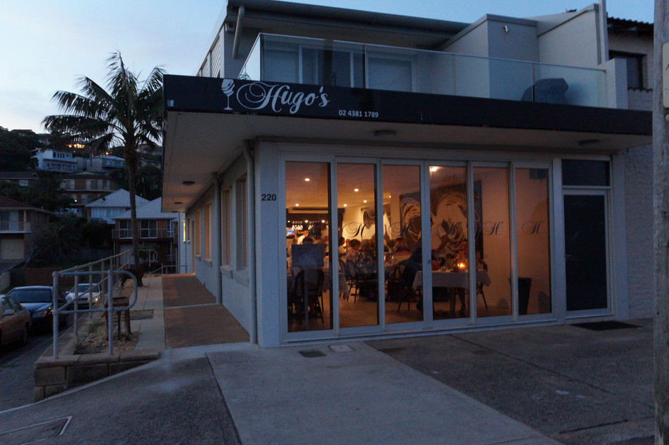 Hugo's Bar & Bistro Pic 1