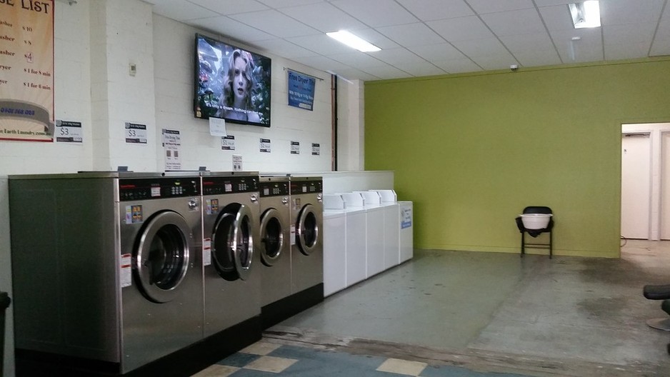 Ivanhoe Coin Laundry Pic 1 - Big Jumbo 18 kg washers express wash in 23 min for big loads