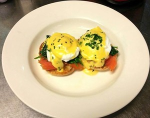 Sned's Lakeview Cafe Pic 2 - Smoked Salmon Baby Spinach Eggs Benedict