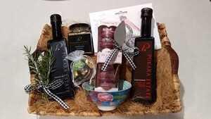 Hampers For Foodies Pic 3