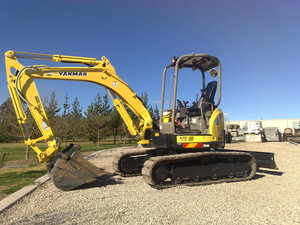 Creative Design Building Pic 4 - 5 tonne excavator