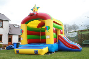 Xtreme Bounce Party Hire Pic 2