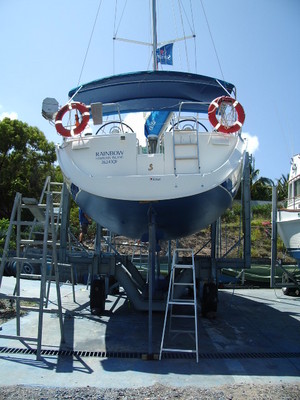 Shute Harbour Slipway Pic 3 - Slipping facilities for monohulls and catamarans