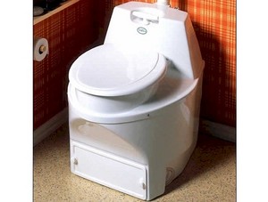 Adobe Loos & Worms Pic 2 - EcoLet Manual Loo