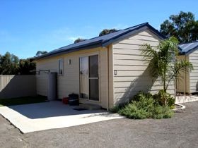 Moonta Bay Cabins Pic 1 - Moonta Bay Cabins Moonta Bay Yorke Peninsula South Australia