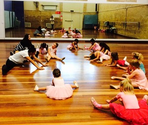 360 Dance Pic 3 - Petite Class