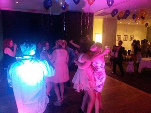 Stefador DJ Hire and Entertainment Pic 2 - Keep your geusts dancing