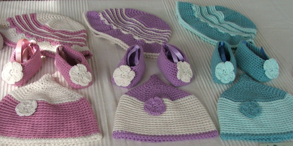 Barbara Summers Pic 1 - crochet baby hats and bootees